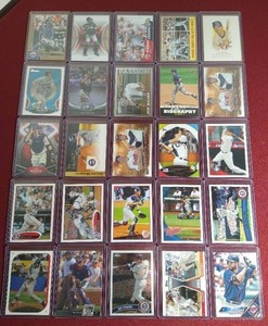 lot 256 image: (25) Joe Mauer Cards