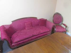 lot 11 image: (LRB) Vintage Couch and Chair...