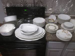 lot 62 image: (K) Assorted Vintage Plates, Platte...