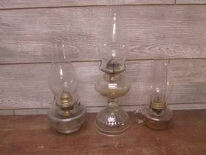 lot 44 image: (LRB) 3 Vintage Oil Lamps...