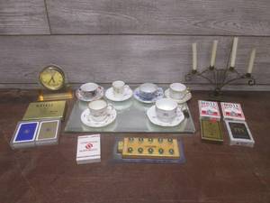 lot 66 image: (LRB) Lot of Misc Vintage Small Cup...