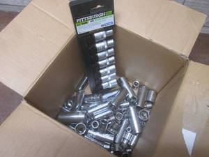 lot 101 image: (K) Assorted Sockets Including A Se...