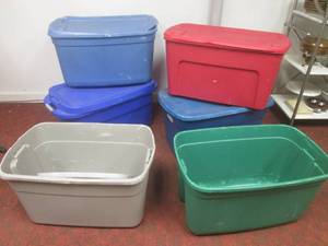 lot 125 image: (STR) Assorted 30 Gallon Totes As S...