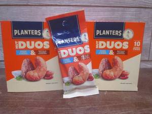 lot 176 image: (K) 20 Bags of Planters Nut Duos 2 ...