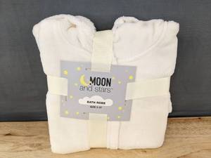 lot 156 image: Moon and Stars Bath Robe Size 2-3T - Brand New