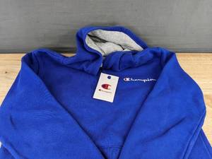 lot 173 image: Champion Kids Blue Hooded Sweatshirt XL 1820 - New