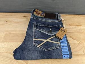 lot 97D image: Axel Mens Slim Boot Jeans 32x32 - Brand New