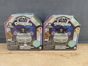 lot 118D image: 2 Disney Star Wars Doorables Galactic Cruisers - Brand New A