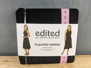 lot 20D image: Remi Bader Edited Pleated Dress - Size S Black - Brand New