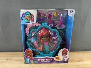 lot 113D image: Disney Ariel Junior POP Tails Fashion Doll Set - 17 Pieces - Brand New