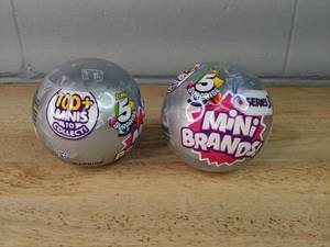 lot 417 image: Zuru Mini Brands Series 3 - 2-Pack - Brand New P