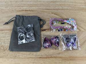 lot 685 image: Olivia Rodrigo Inspired Jewelry Rings, Earrings, Necklace & Bracelets - Brand New