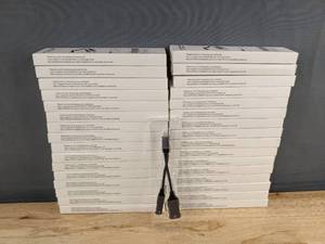 lot 162D image: Resellers Paradise 32 USB Camera Adapters for iPhoneiPad - Brand New