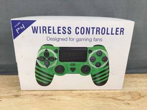 lot 115D image: X003QMO2XV Wireless Controller, Green - Brand New