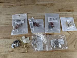 lot 397 image: 8 Fashion Jewelry Pins - American Flag Pins & FloralRhinestoneAnchor Mix - Brand New