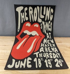lot 45D image: Rolling Stones Concert Rug 31 x 17.5 - New
