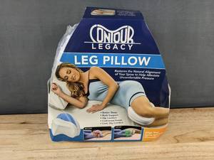 lot 185D image: Contour Legacy Leg Pillow - Brand New