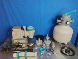 lot 43 image: Bestway 58500E Flowclear 2200 Gallon Sand Filter Pump for Above Ground Pools