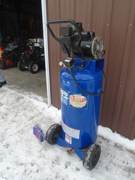 Campbell Hausfield 6 hp air compressor. 120 volt. 30 gal. 125 psi