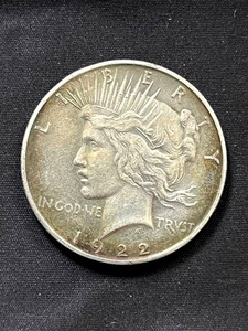 lot 39 image: 1922 Peace Dollar