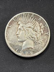 lot 40 image: 1922-S Peace Dollar