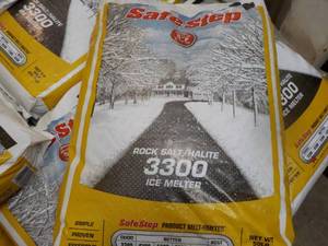 lot 50 image: 2 bags Safe Step Rock Salt 3300 Ice...