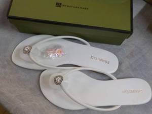 lot 74 image: Stratuxx Kaze Size 11 Sandals...