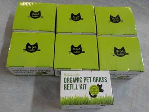 lot 82 image: 7 Organic Pet Grass Refill Kits...