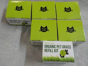 lot 83 image: 6 Organic Pet Grass Refill Kits...