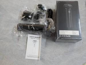 lot 88 image: Electric Shaver with Accessories...