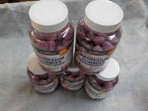 lot 94 image: 5 Schwartz Magnesium Gummies...