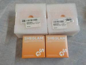 lot 100 image: 4 Sheglam Face and Eye Powder...