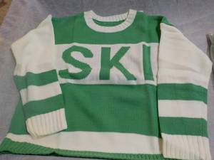 lot 167 image: SKI Sweater New size Large...