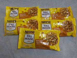 lot 198 image: 5 bags Butterscotch 11 oz Morsels...