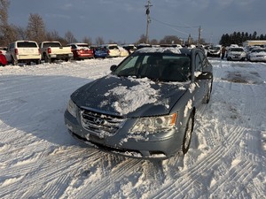 lot 10 image: 2010 Hyundai Sonata