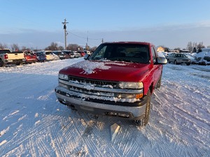 lot 14 image: 2001 Chevrolet Silverado 1500