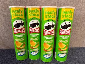 lot 169 image: 4 Cans of Sour Cream And Onion Pringles