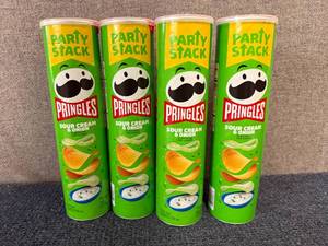 lot 170 image: 4 Cans of Sour Cream And Onion Pringles