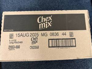 lot 107 image: 8 Pouches Of Chex Mix Cheddar
