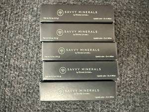 lot 14 image: 5 Savvy Minerals Lipstick Tubes - On A Whim