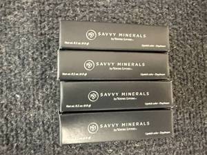 lot 24 image: 4 Savvy Minerals Lipstick Tubes - Daydream