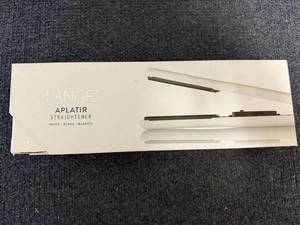 lot 40 image: LAnge Aplatir Straightener - White