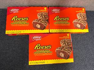 lot 173 image: 3 Packs Of ReeseS Flavored Cupcakes