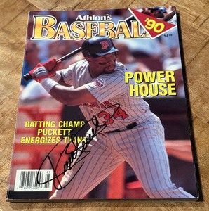 lot 6 image: Kirby Puckett Autographed 1990 Athlons Baseball Powerhouse Magazine - Minnesota Twins