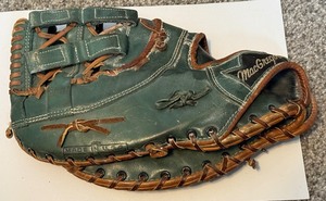 lot 219 image: MacGregor Big Dipper Left Handed Vintage Baseball Glove