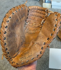 lot 223 image: Don Mincher The Big Scoop Wilson Left Handed Vintage Baseball Glove