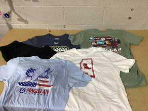 lot 351 image: LOT OF 5 Mens Shirts Size M