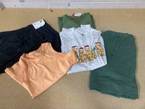 lot 360 image: LOT OF 5 Womens Shorts, Shirts, & Sweatshirts Size M