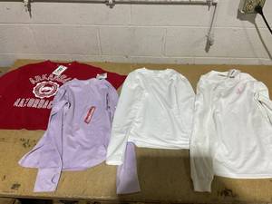 lot 169 image: LOT OF Women T Shirts Size S