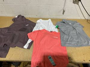 lot 182 image: LOT OF 4 Womens Shirts & Hoodie Size M